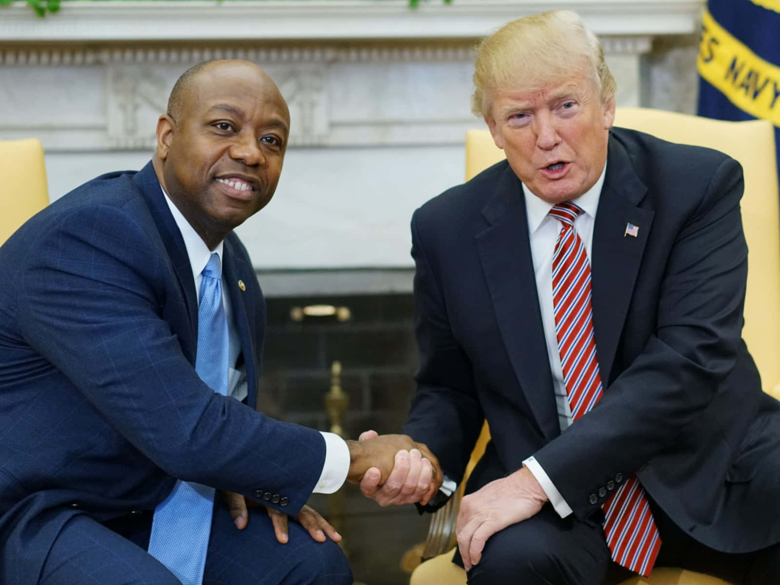 Us Senator Tim Scott Shaking Hands With Donald Trump Wallpaper