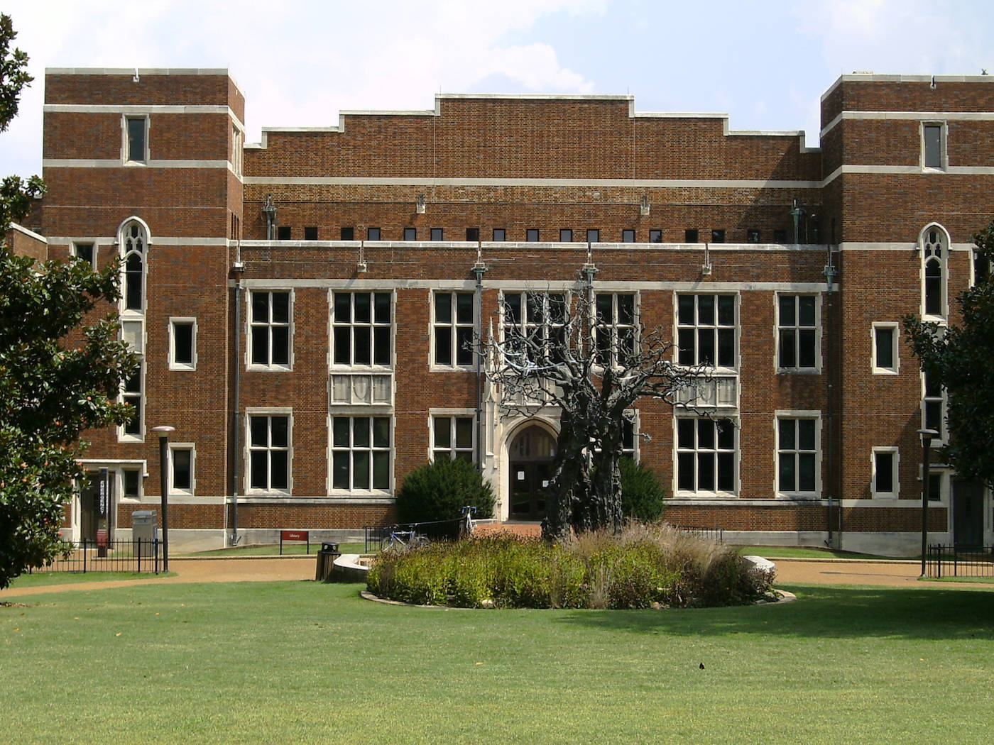 Vanderbilt University Building Façade Wallpaper