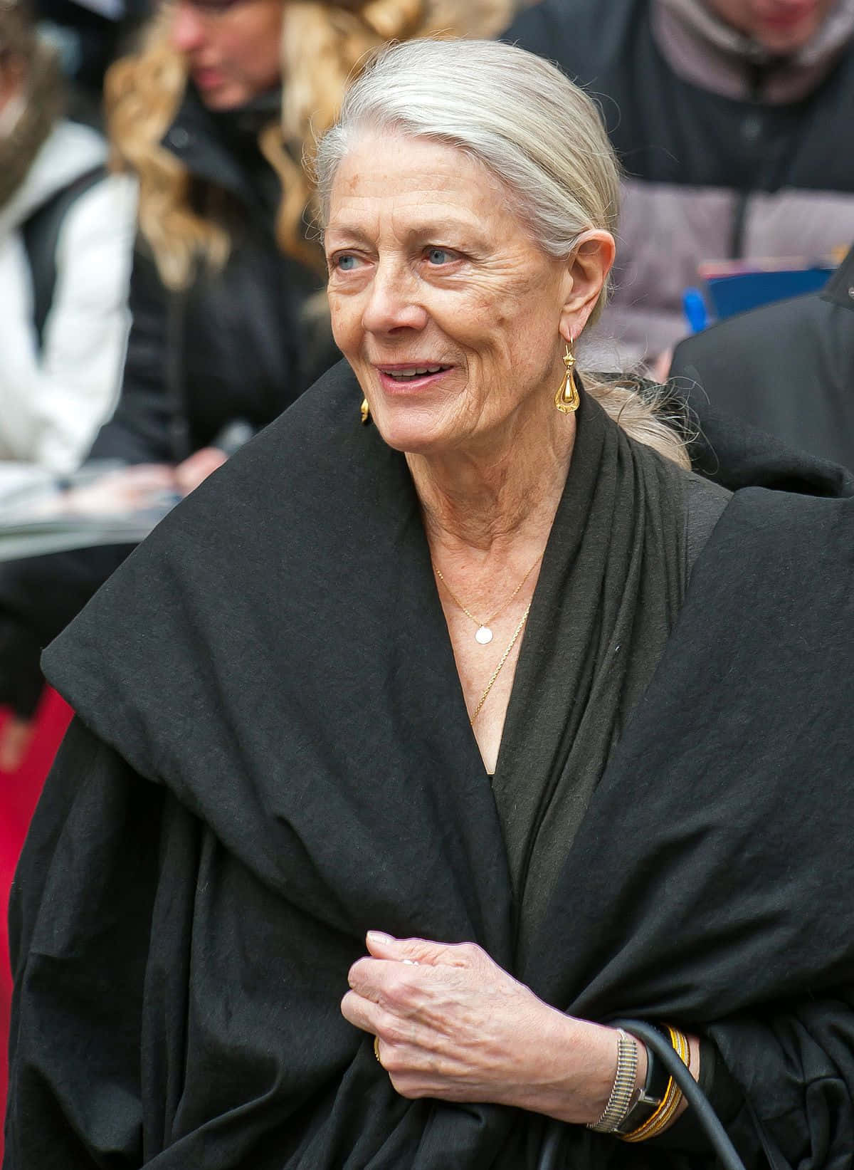 Vanessa Redgrave Radiating Elegance Wallpaper