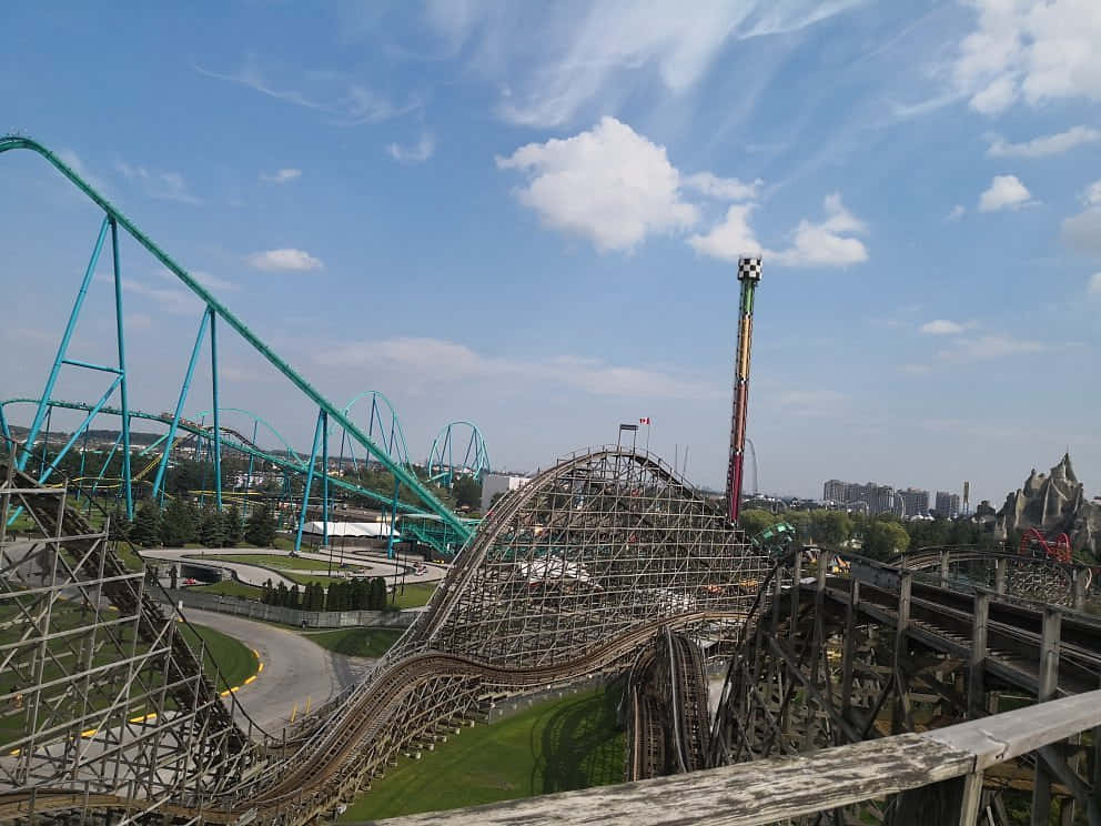 Vaughan Amusement Park Roller Coasters Wallpaper