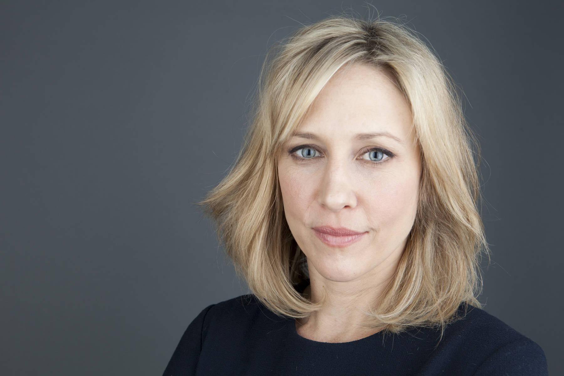 Vera Farmiga Studio Photograph Wallpaper