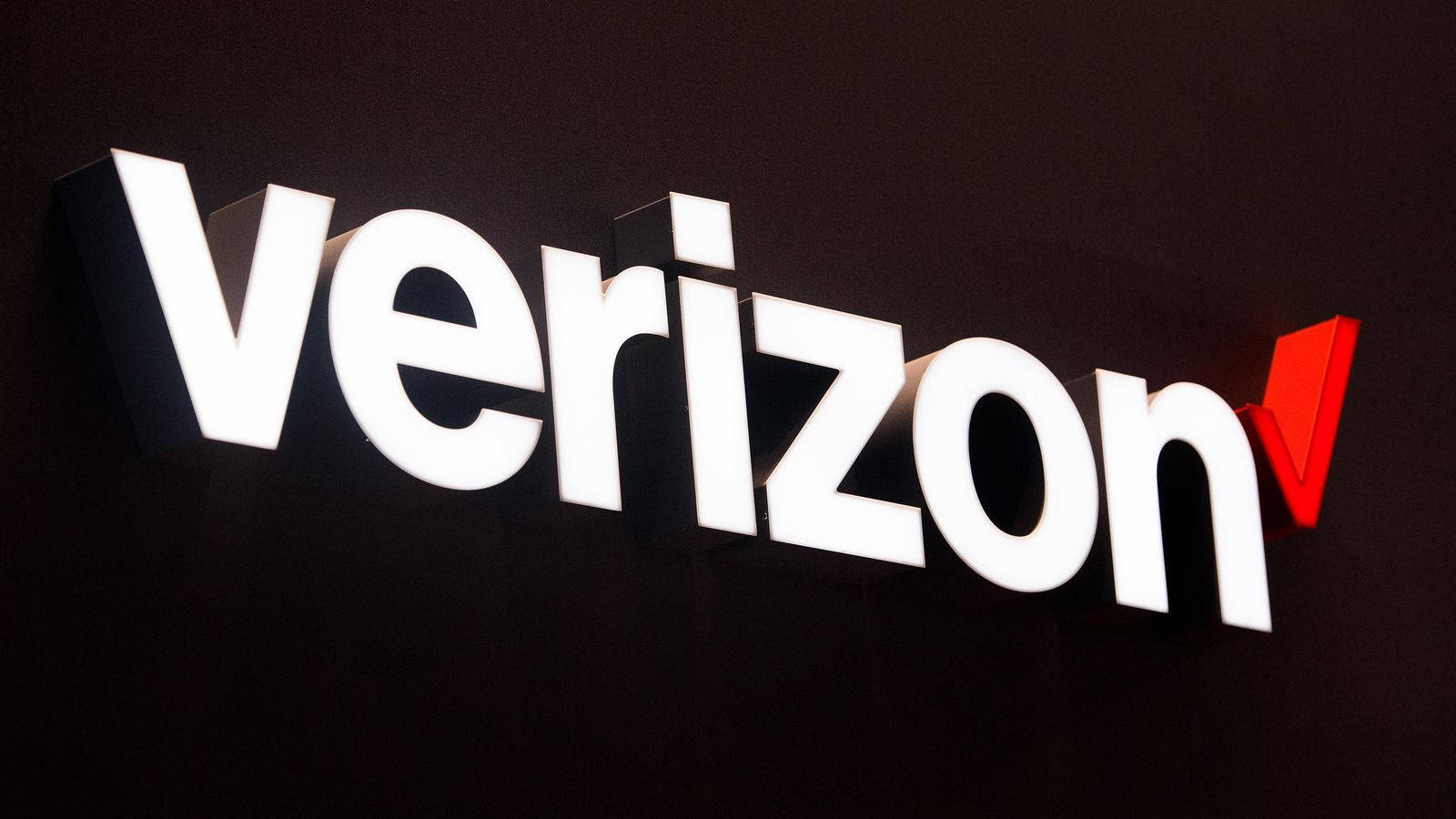 Verizon Telecommunication Company Logo Wallpaper