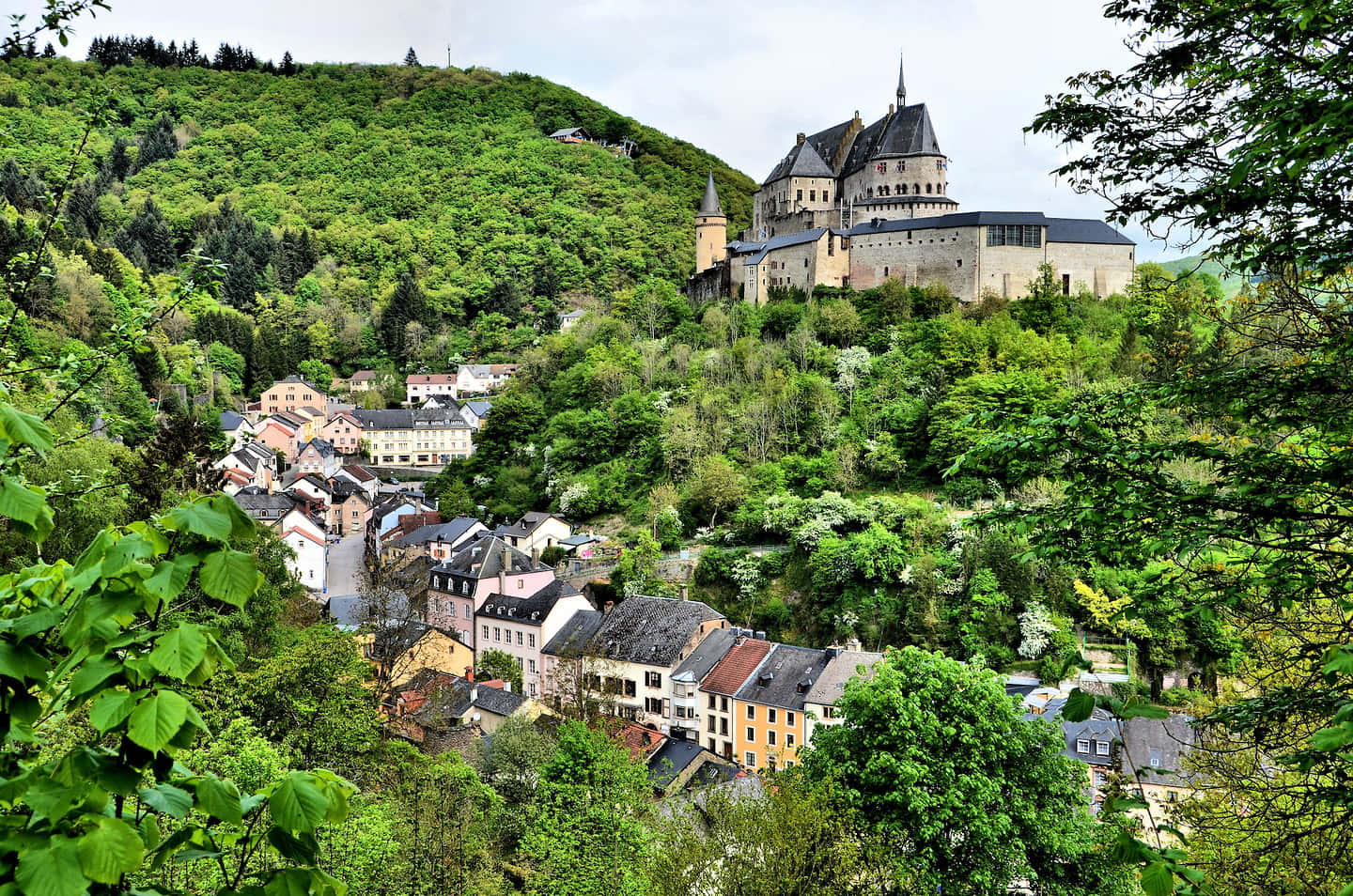 Vianden Castle Luxembourg Overlooking Town Wallpaper