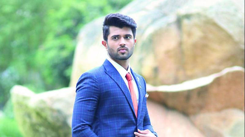 Vijay Deverakonda Blue Suit 4k Wallpaper