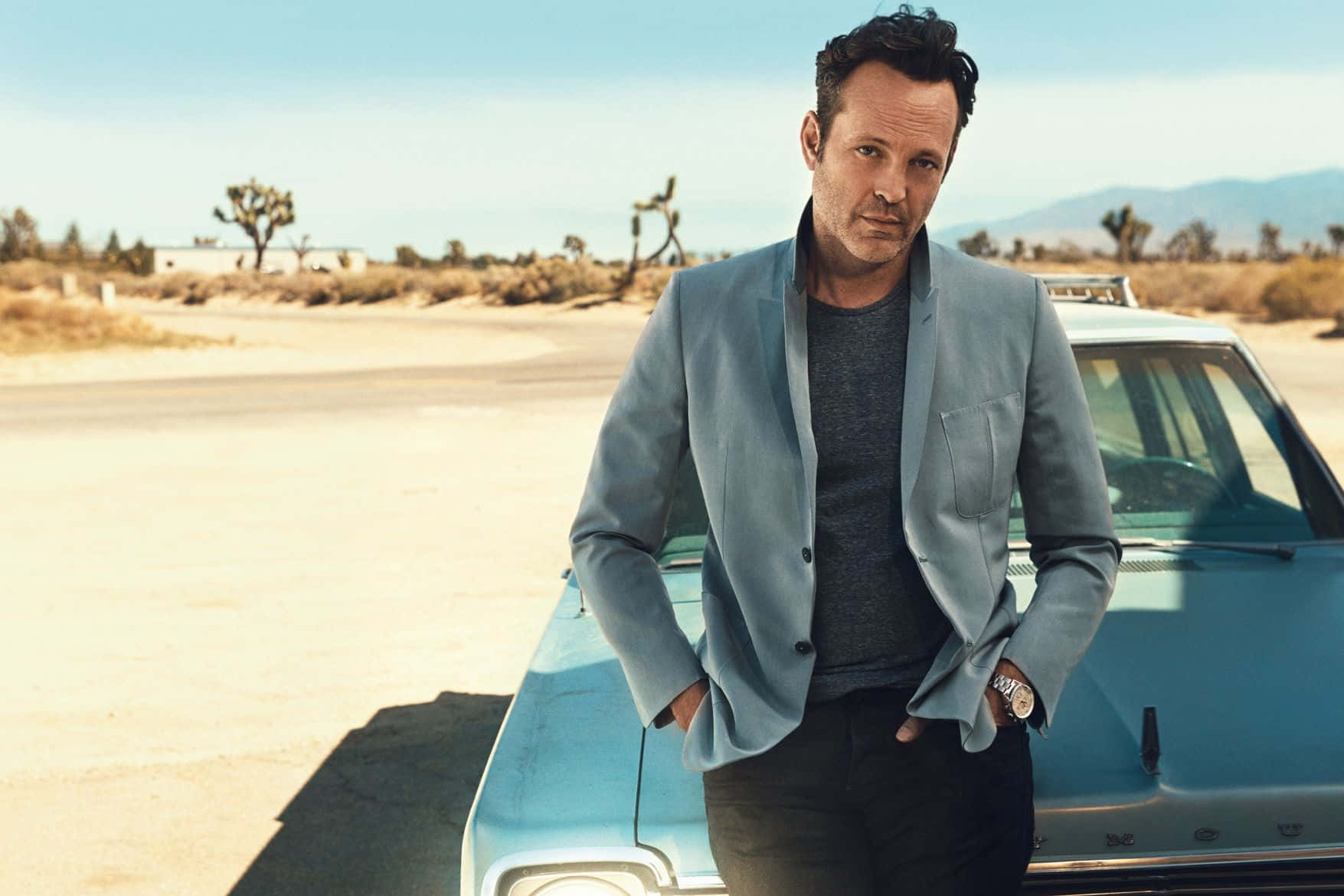 Vince Vaughn Striking A Pose For A Photoshoot Wallpaper