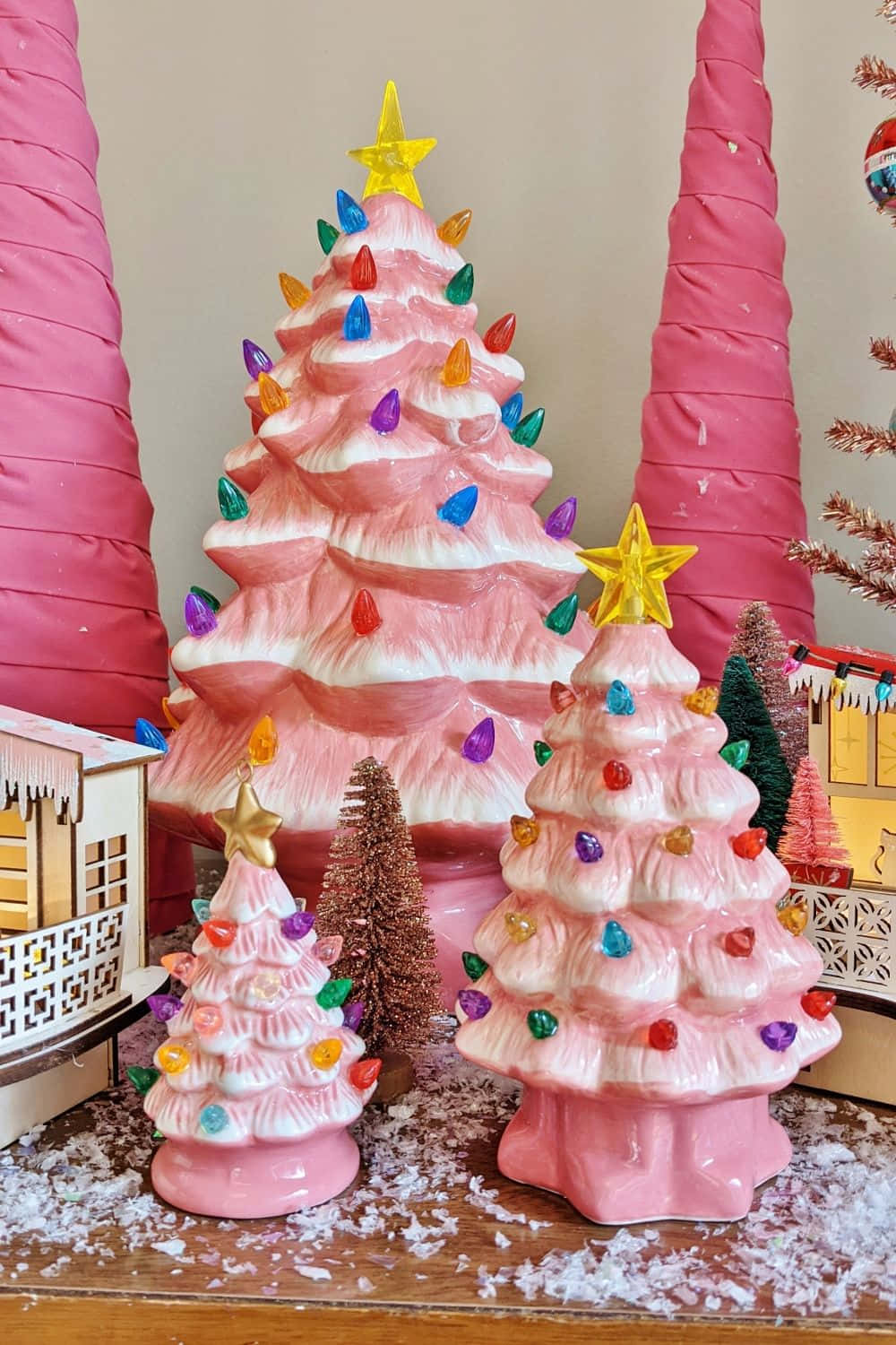 Vintage Pink Christmas Tree Display Wallpaper