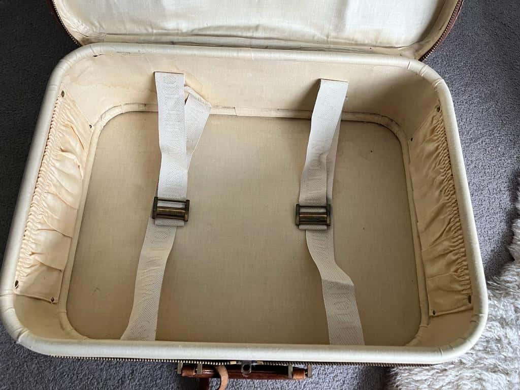 Vintage Suitcase Interior Empty Wallpaper