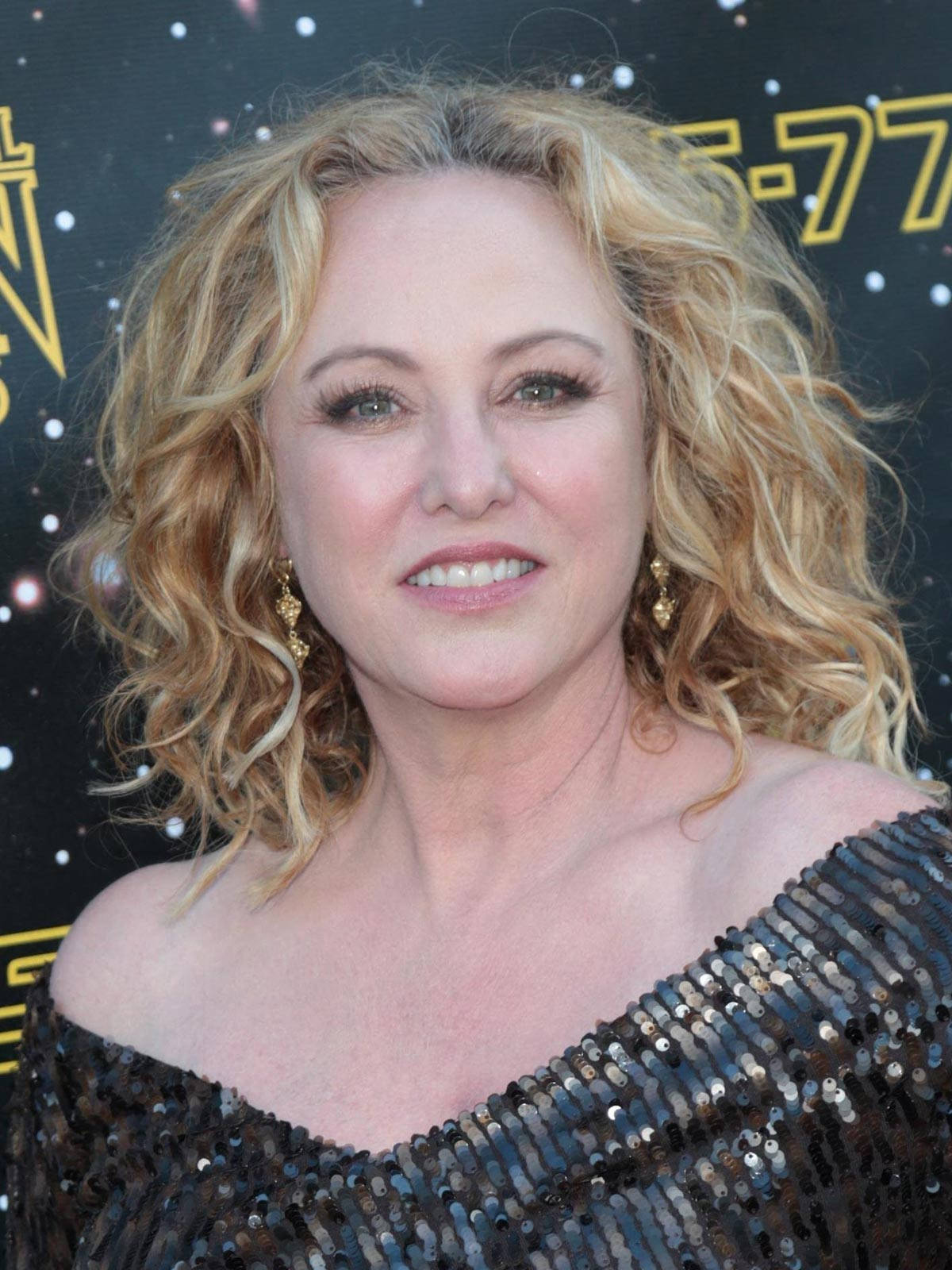 Virginia Madsen Glamorous American Actress Wallpaper