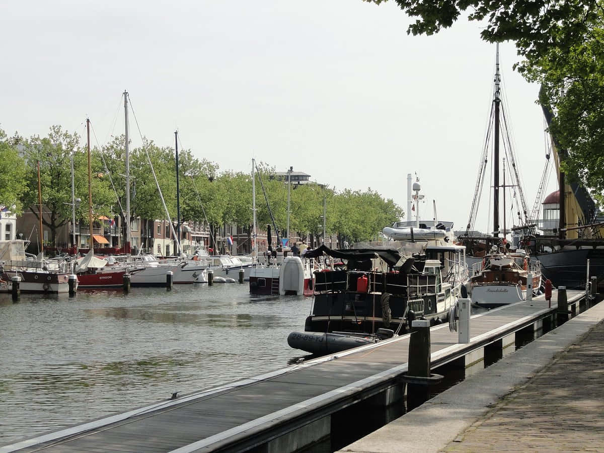 Vlaardingen Harbor Scenery Wallpaper