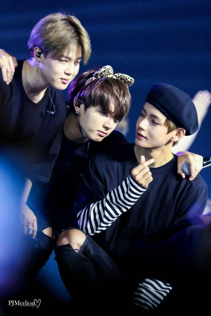 Vmin And Jungkook Concert Wallpaper