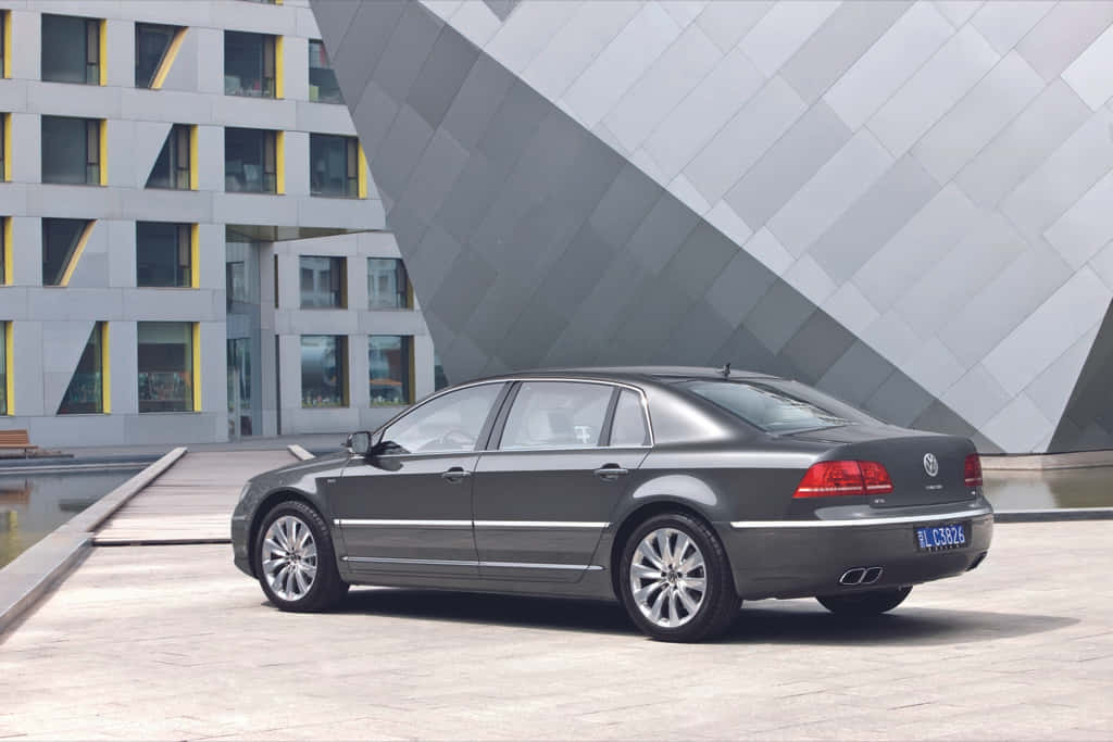 Volkswagen Phaeton Modern Architecture Backdrop Wallpaper