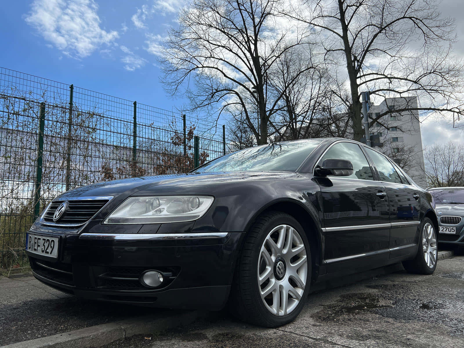 Volkswagen Phaeton Parked Outdoors Wallpaper