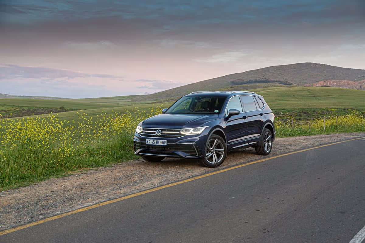 Volkswagen Tiguan Countryside Road Trip Wallpaper