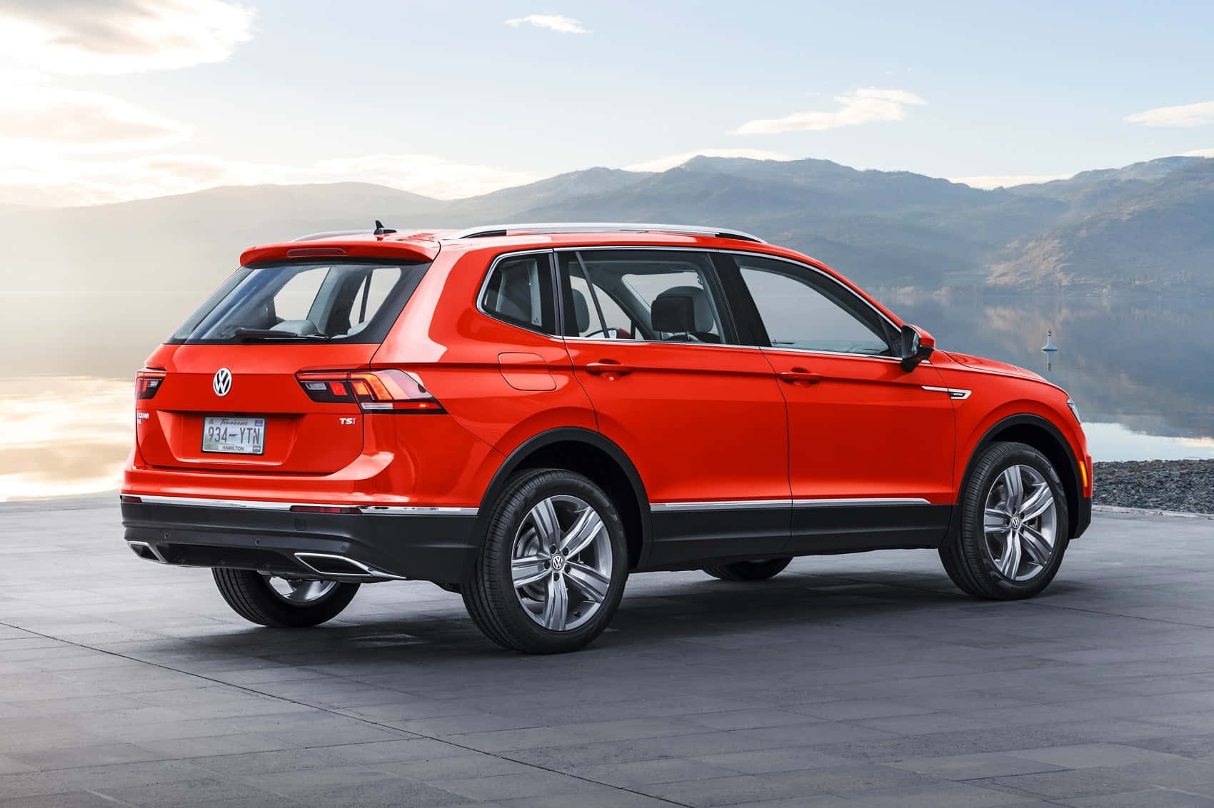 Volkswagen Tiguan Red S U V Mountain Backdrop Wallpaper