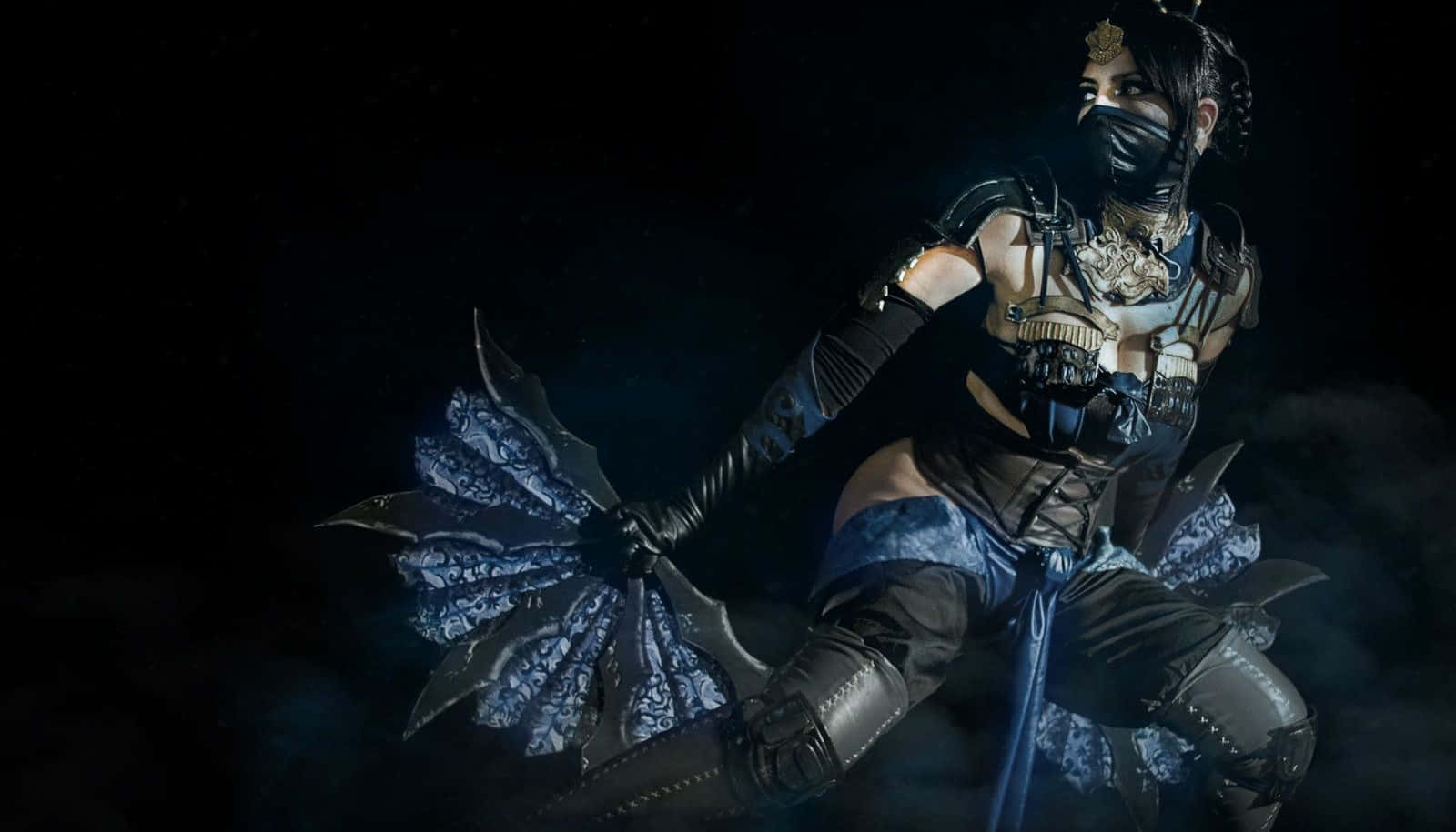 Warrior Princess Kitana In Mortal Kombat Action Wallpaper