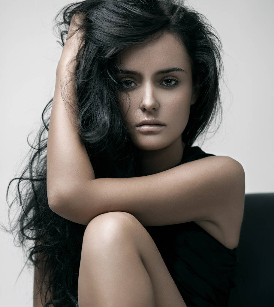 Wavy Black Hair Female Model Wallpaper