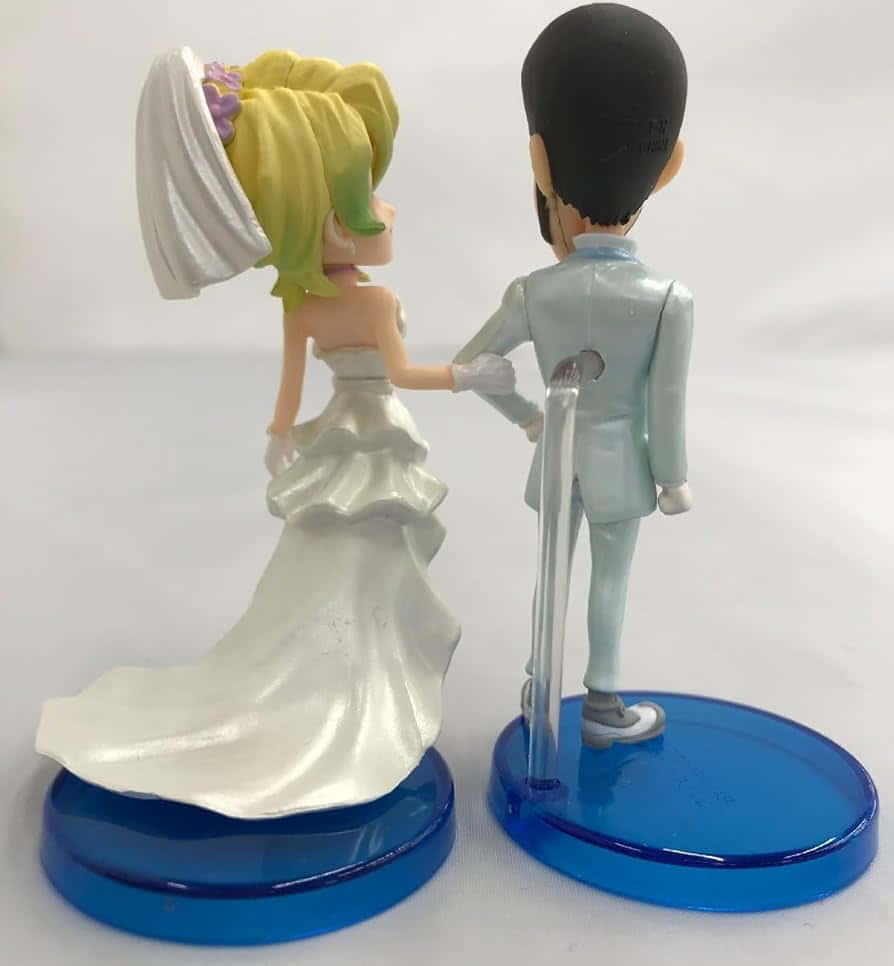 Wedding Figurines Back View Wallpaper