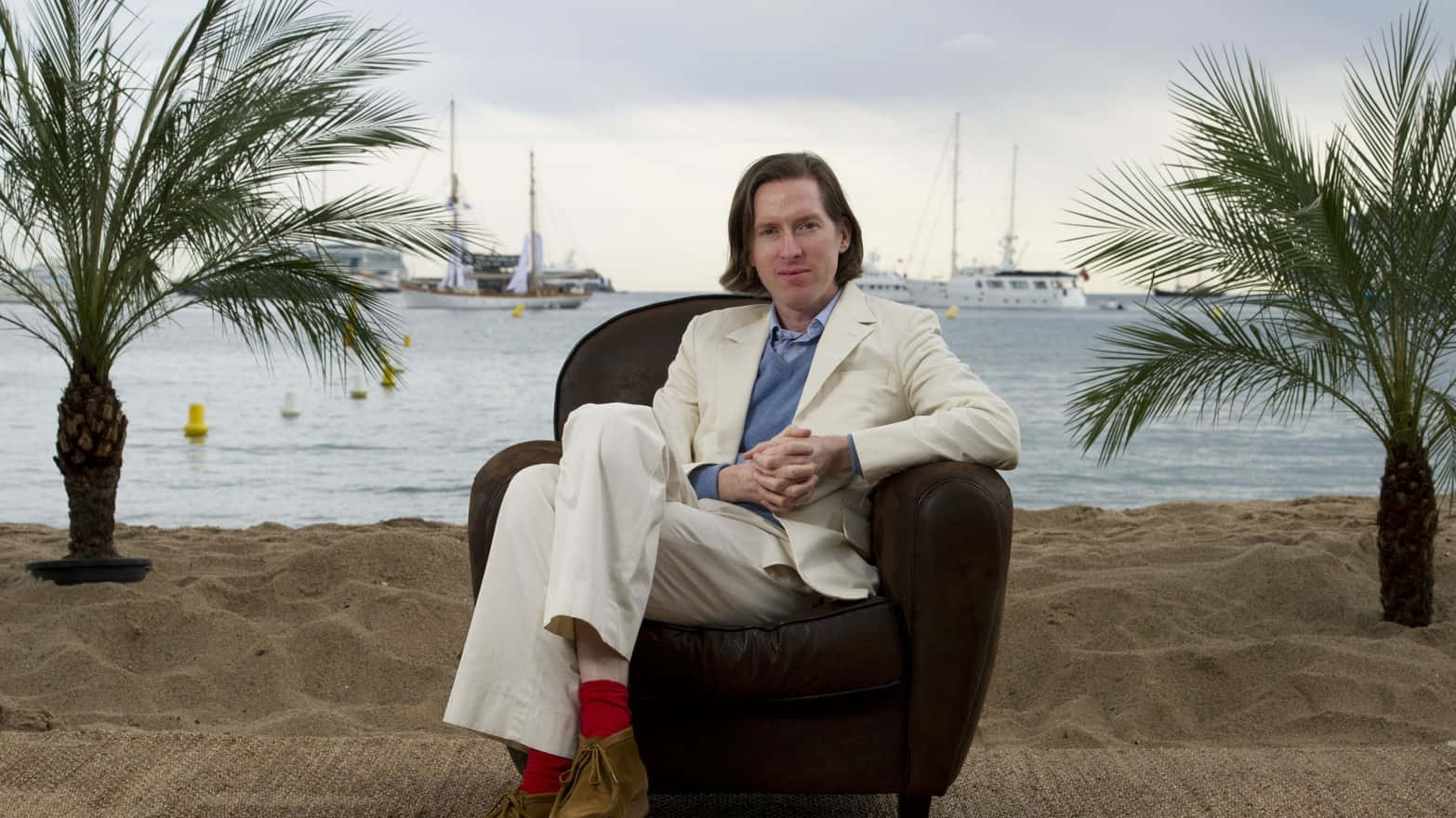 Wes Anderson Beachside Portrait Wallpaper