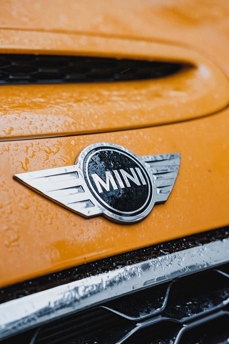 Wet Mini Cooper Logoon Orange Car Wallpaper