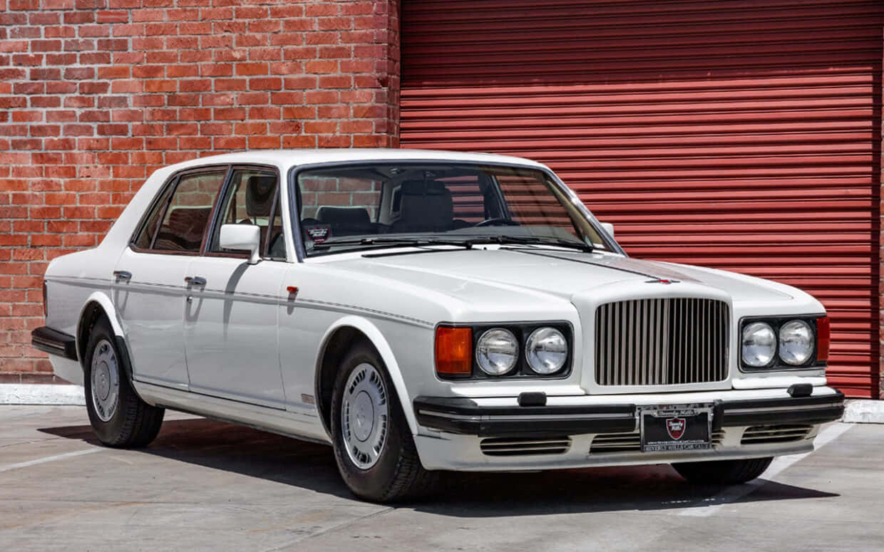 White Bentley Turbo R Classic Luxury Car Wallpaper