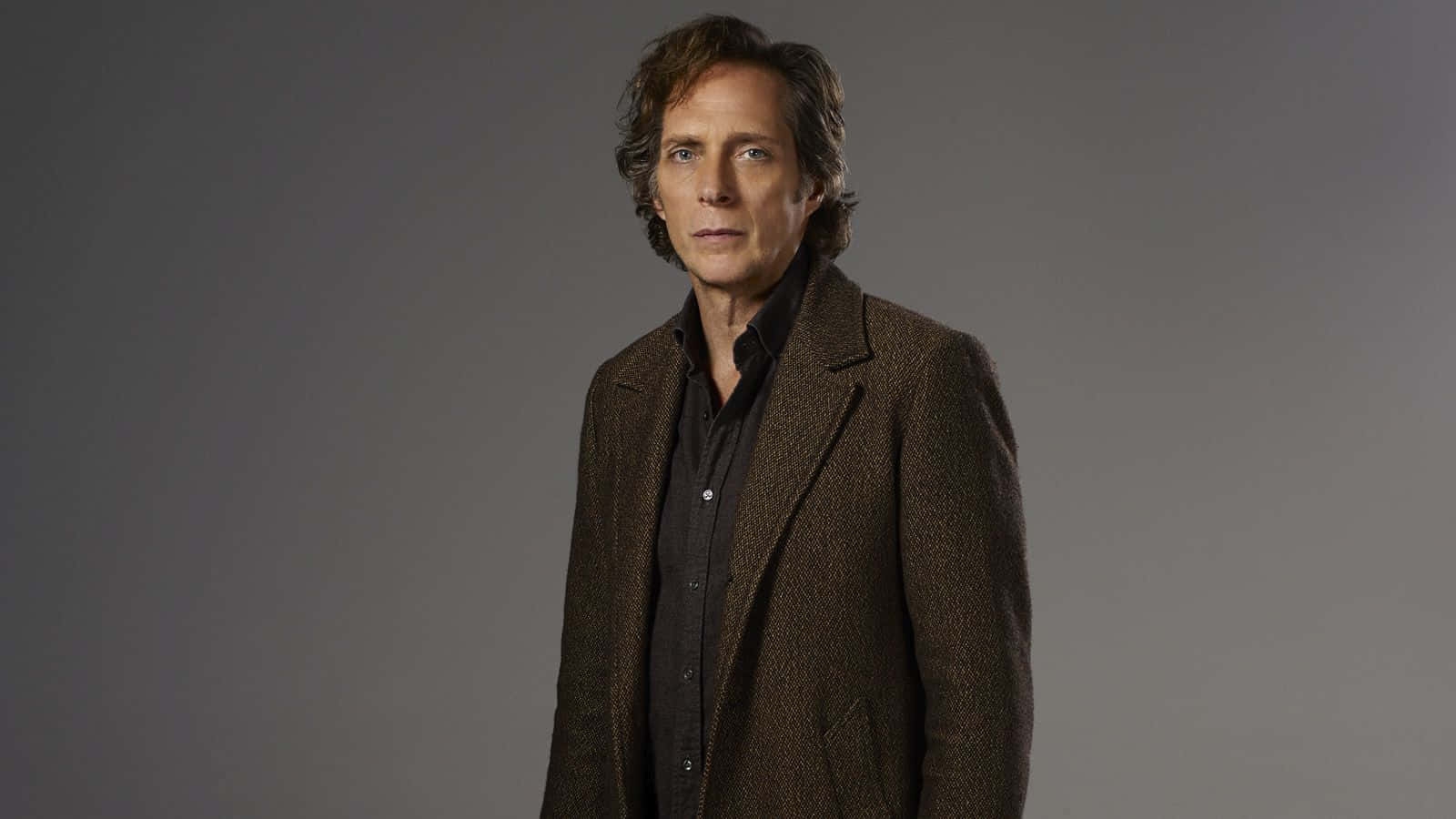 William Fichtner In A Striking Pose Wallpaper