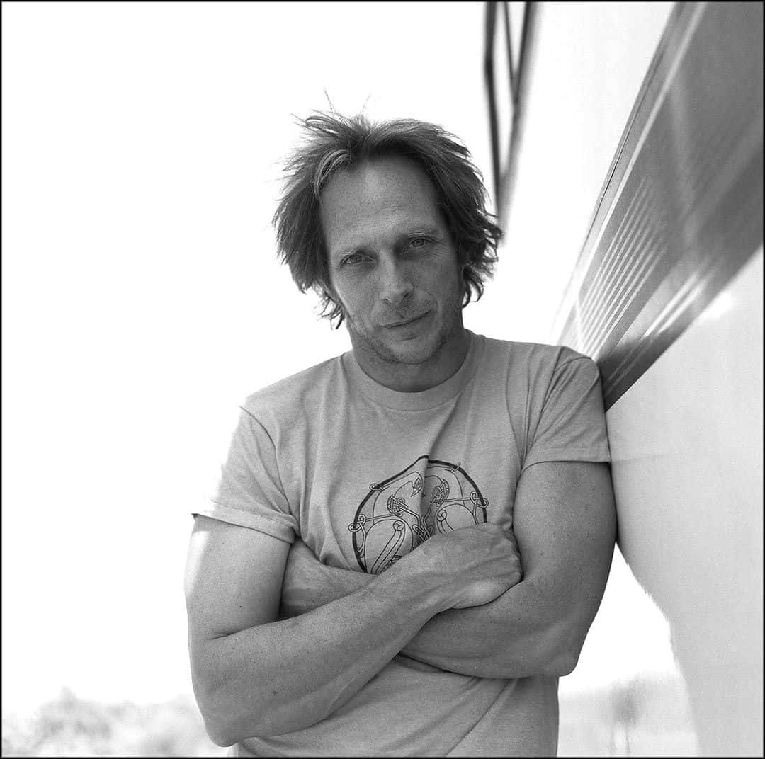 William Fichtner Posing For A Photoshoot Wallpaper