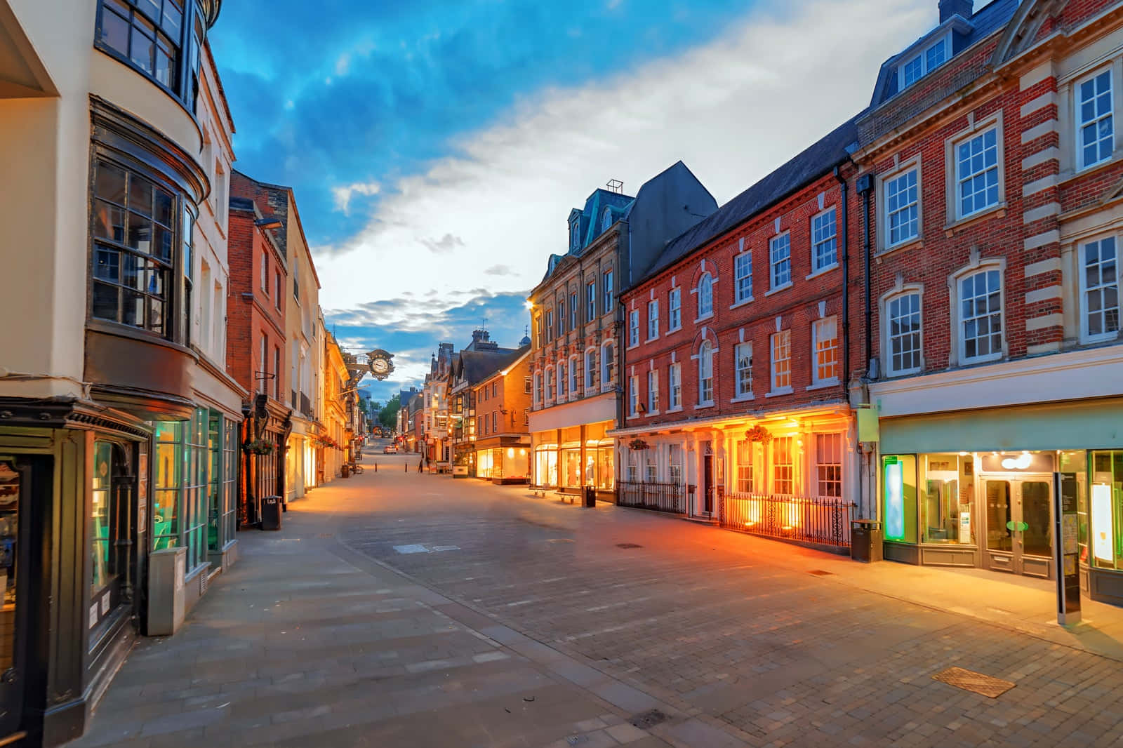 Winchester High Street Dusk Wallpaper