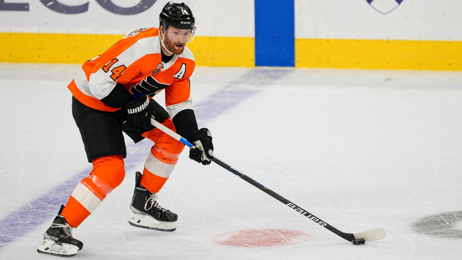 Winning Pose Of Sean Couturier Wallpaper