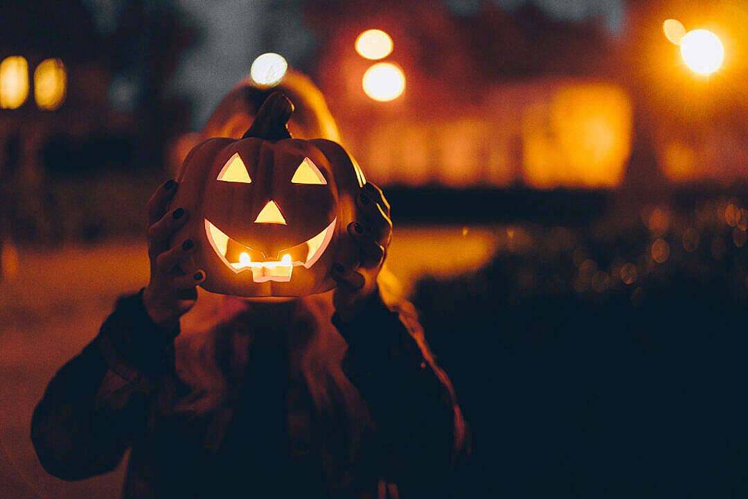 Woman Holding A Pumpkin Halloween Computer Wallpaper