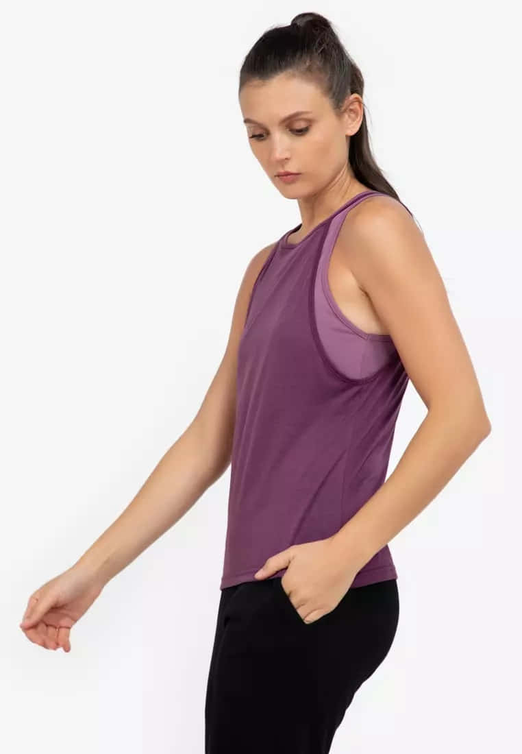 Womanin Purple Tank Top Wallpaper