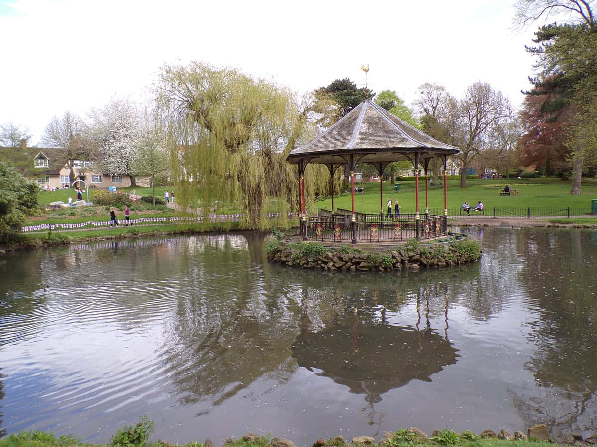 Worcester Park Bandstand Reflection Wallpaper