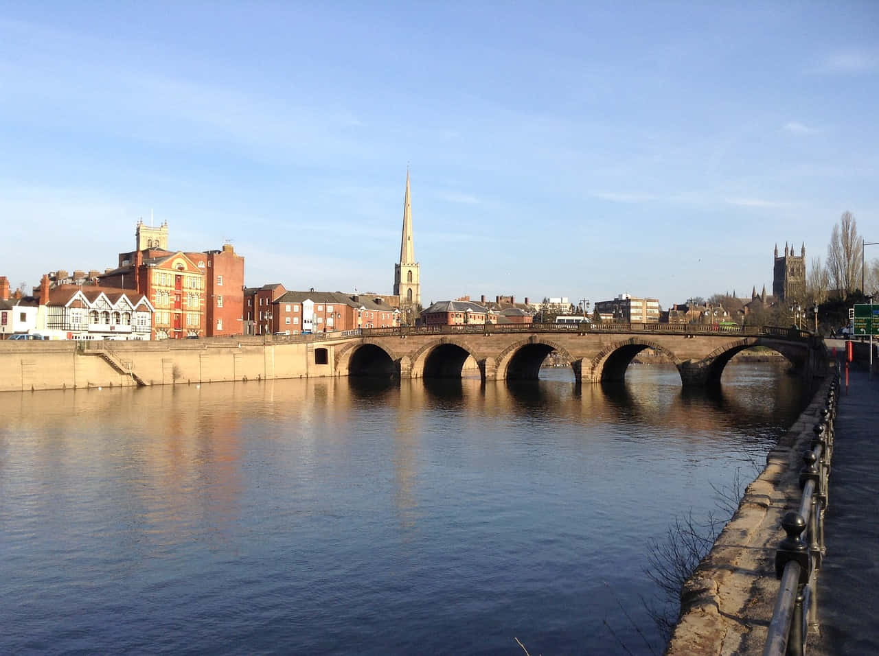 Worcester River Severnand Bridge Wallpaper