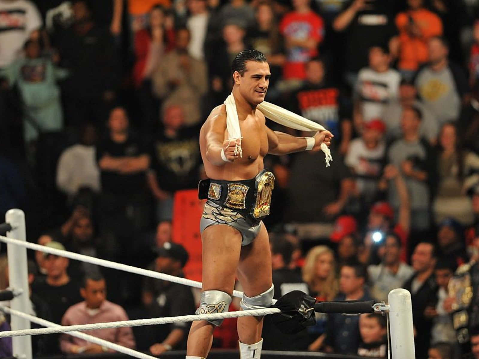 Wwe Alberto Del Rio On Top Rope Wallpaper