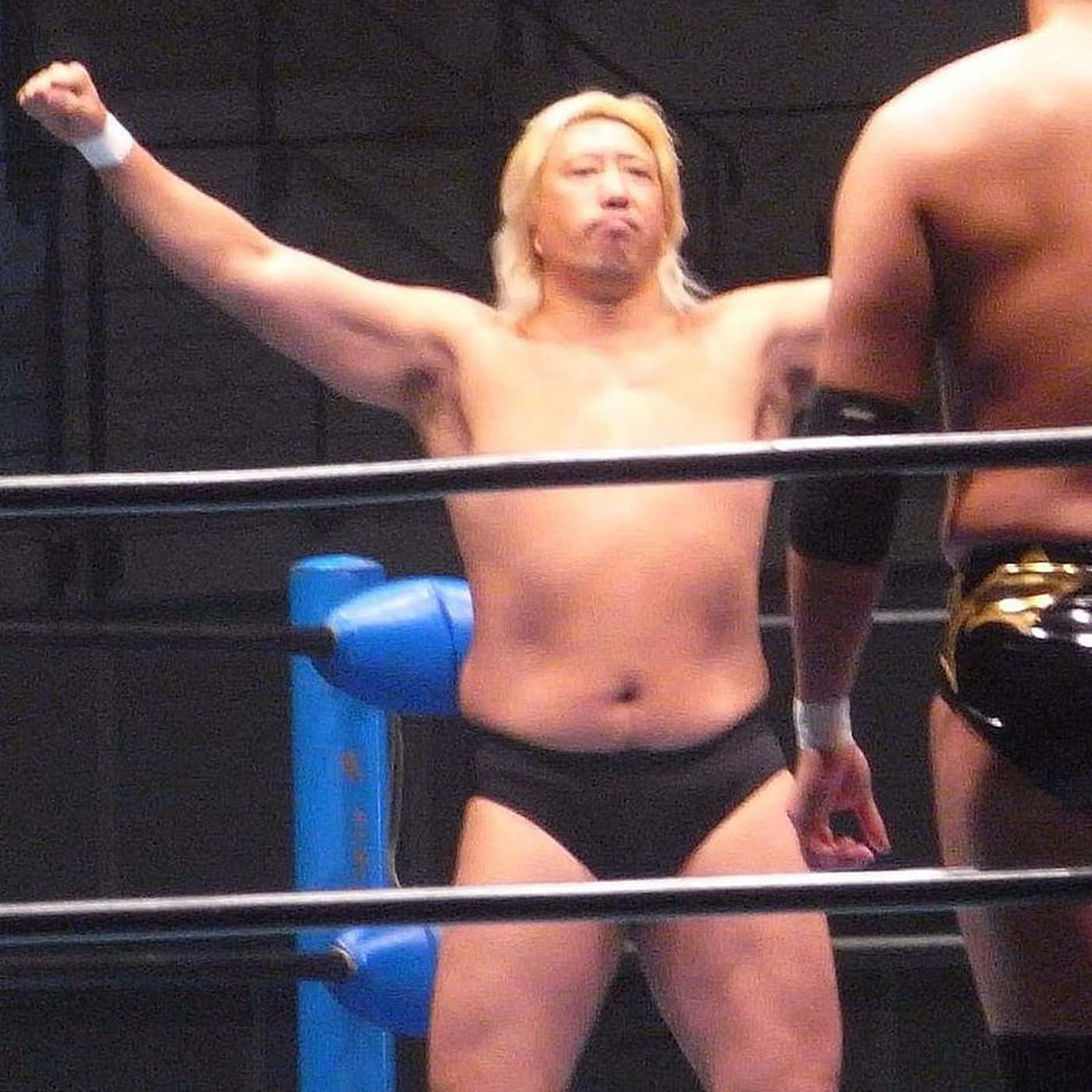 Yoshihiro Takayama Raising Arm Wallpaper