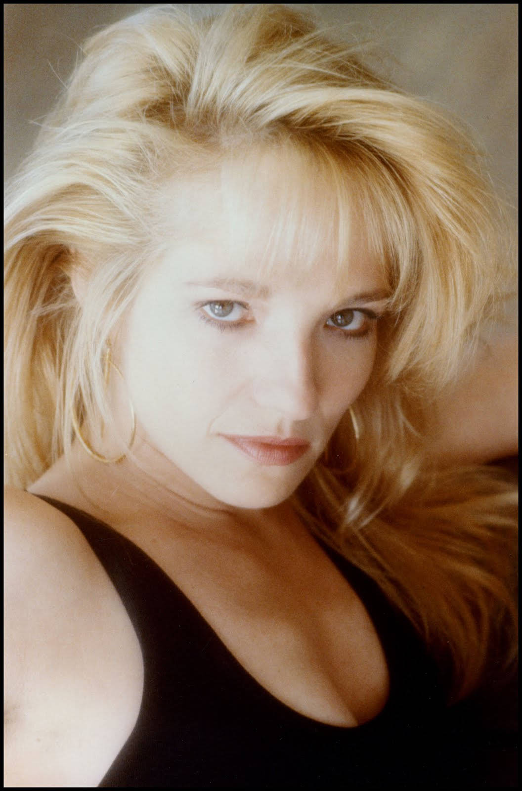 Young Ellen Barkin Hot Actress Wallpaper