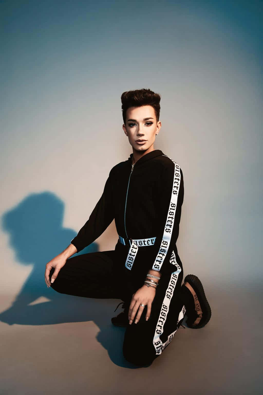 Youtube Beauty Guru James Charles Looks Stunning In This Glamorous Look. Wallpaper