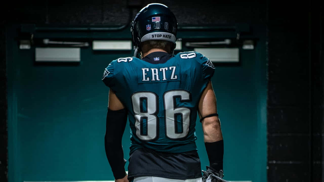 Zach Ertz Number86 Readyfor Game Wallpaper