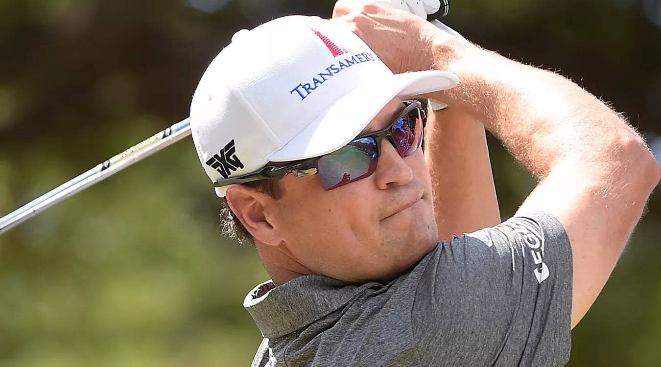 Zach Johnson Wearing Oakley Sunglass Wallpaper