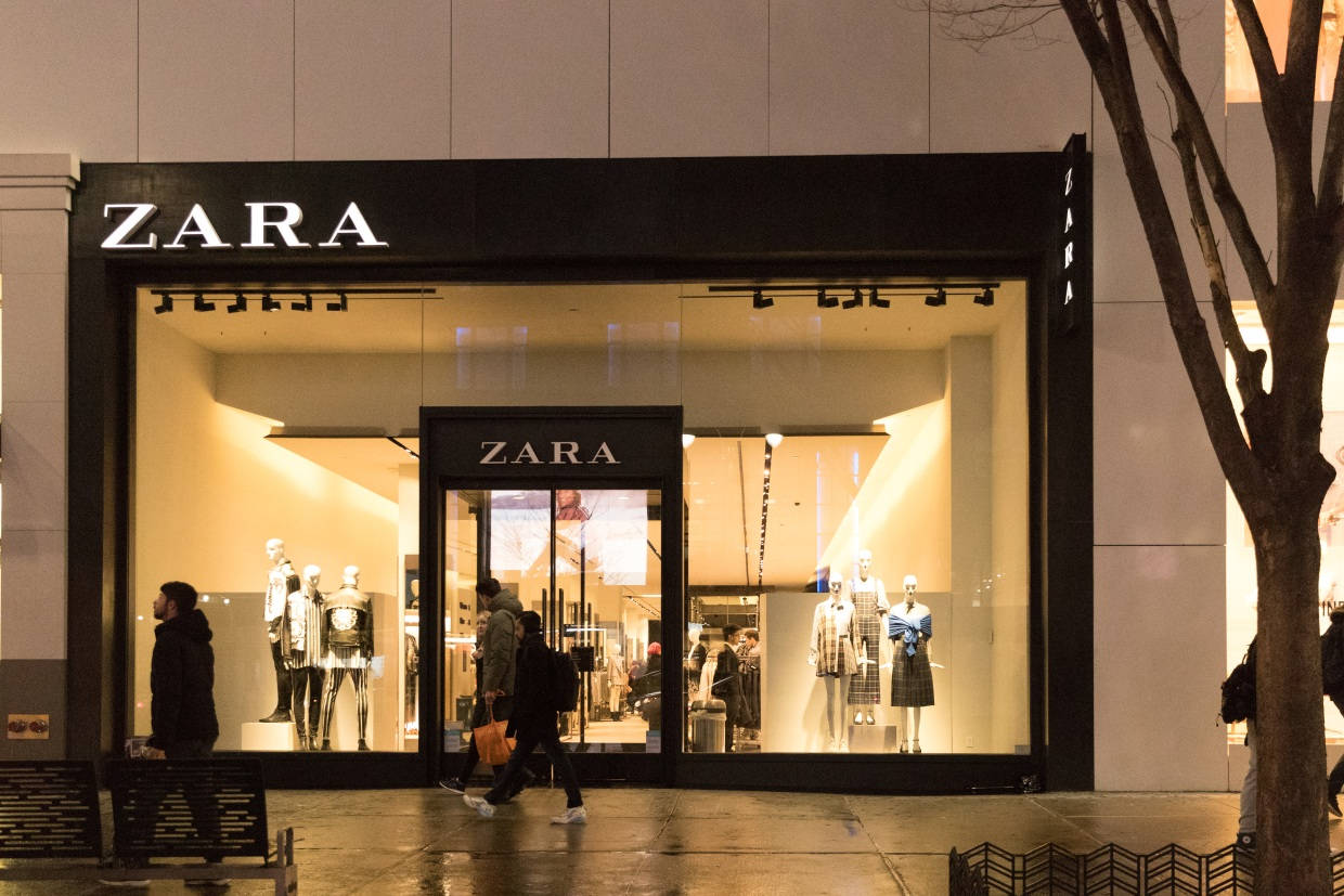 Zara Fashion Outlet Store Wallpaper