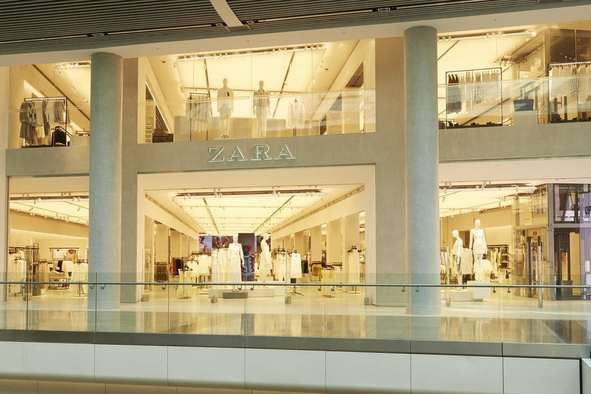 Zara Shopping Center Wallpaper