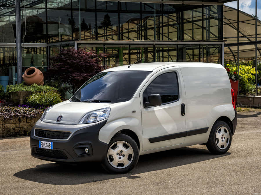 2022 Fiat Fiorino - Compact And Efficient City Van Wallpaper