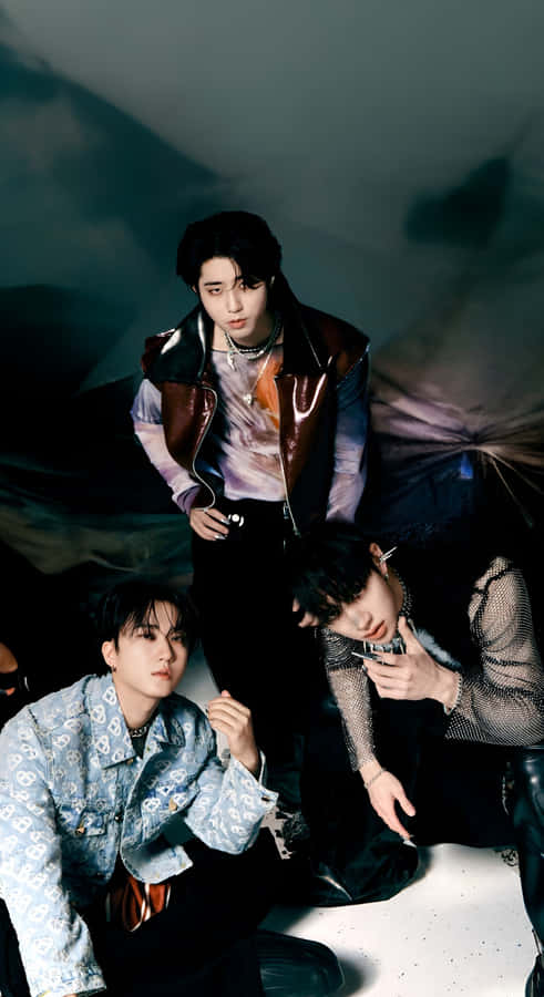 3racha Group Style Wallpaper