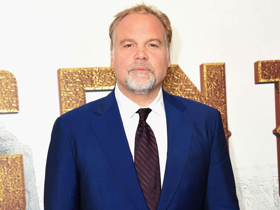 A Charming Portrait Of Vincent D'onofrio Wallpaper