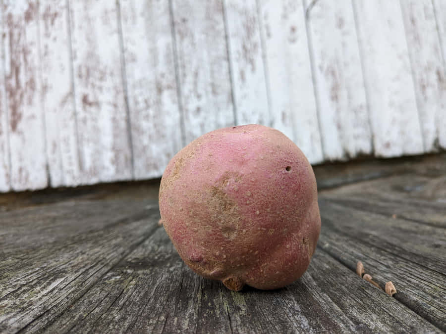A Pile Of Fresh Red Potatoes Wallpaper