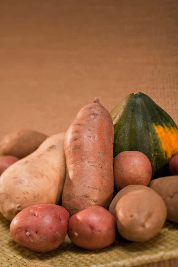 A Pile Of Fresh Red Potatoes Wallpaper