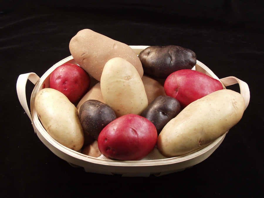 A Pile Of Fresh Red Potatoes Wallpaper
