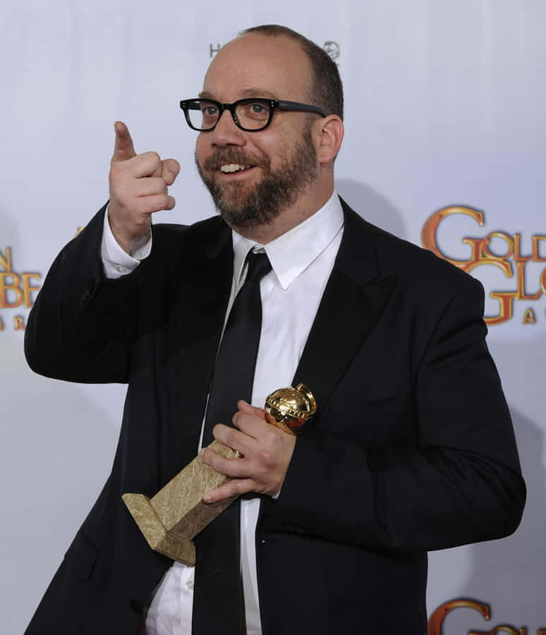 A Professional Photo Of Paul Giamatti Wallpaper