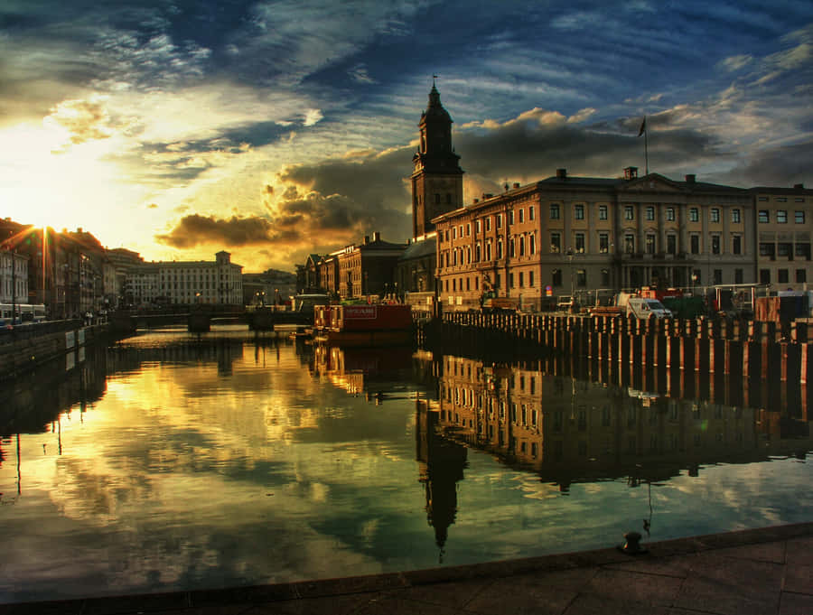 A Stunning Aerial View Of Gothenburg Cityscape And Its Vibrant Harbor Wallpaper