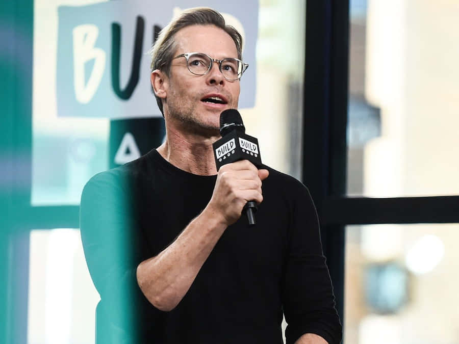 Actor Guy Pearce Wallpaper