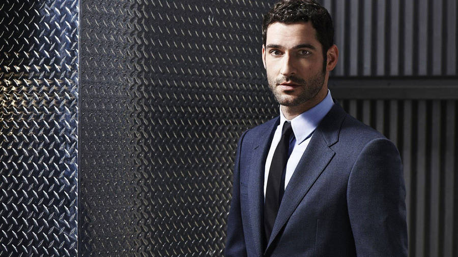 Actor Tom Ellis As Lucifer Devil Wallpaper